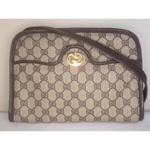 Gucci GG Supreme Shoulder Bag Crossbody Beige Brown Monogram Vintage Gold-tone
